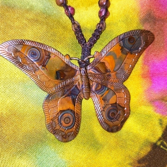 Adjustable Length Butterfly Necklace - Picture 4 of 15